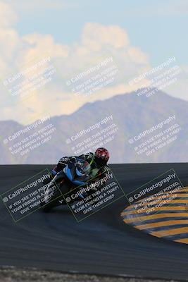 media/Oct-03-2022-Moto Forza (Mon) [[5f077a3730]]/Beginner Group/Session 5 (Turn 12)/